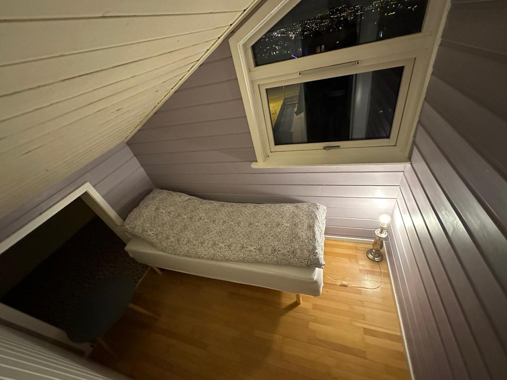 Cozy House In The Heart Of Tromsdalen. Central Тромсё Экстерьер фото